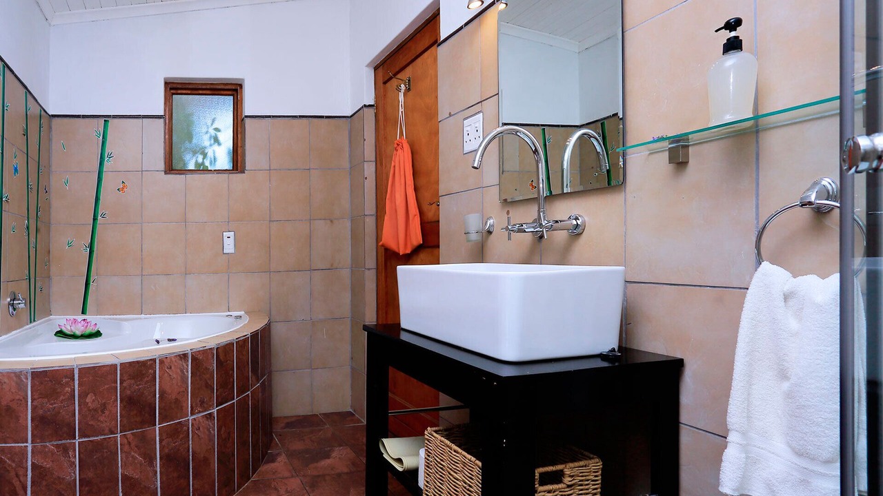 Photo of Bathroom in Kylemore