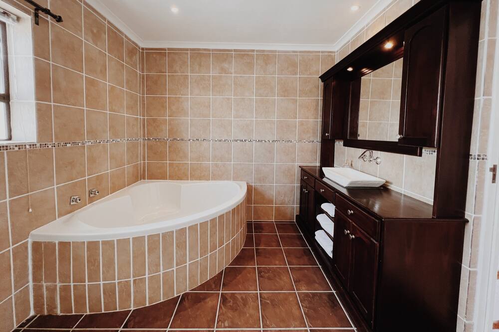Photo of Bathroom in Struisbaai