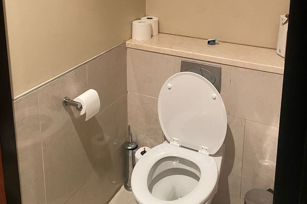Photo of Bathroom in Sandown
