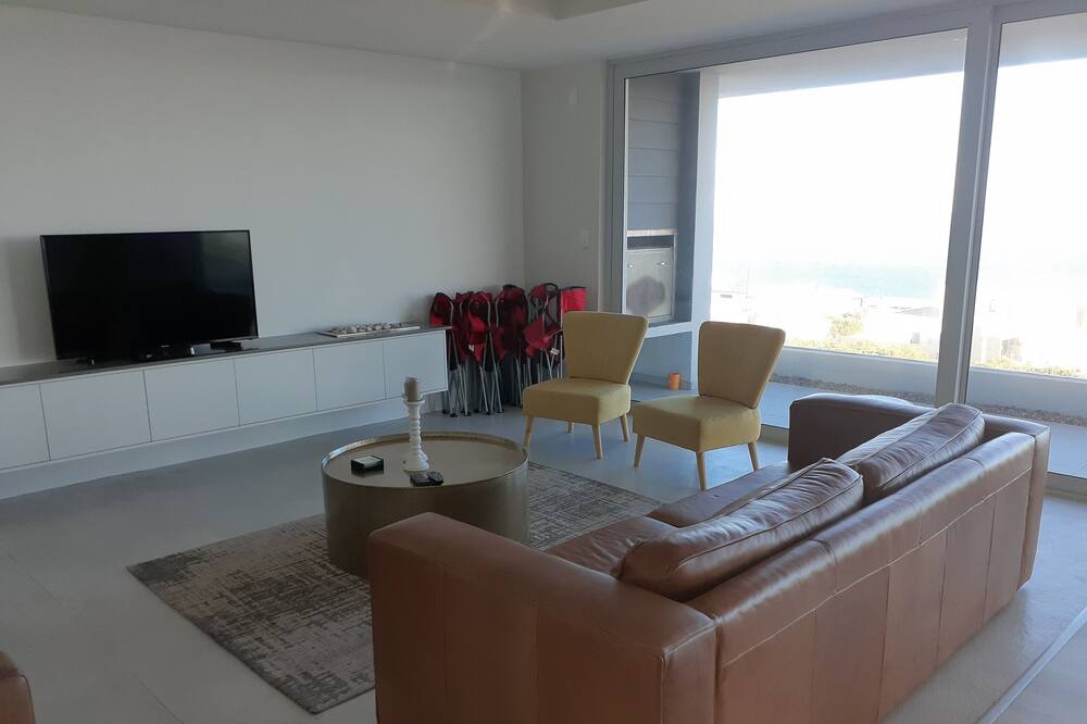Photo of Livingroom in Pinnacle Point