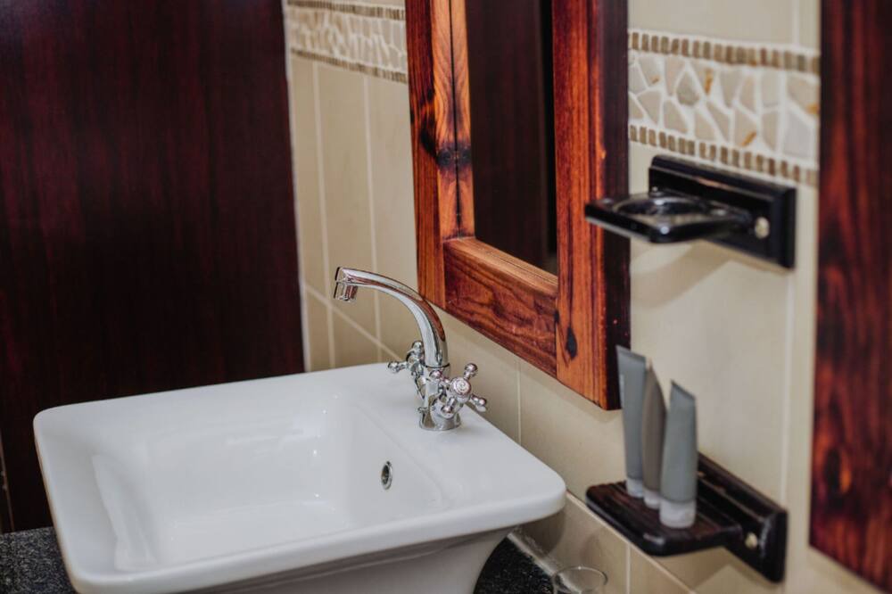 Photo of Bathroom in Universitas