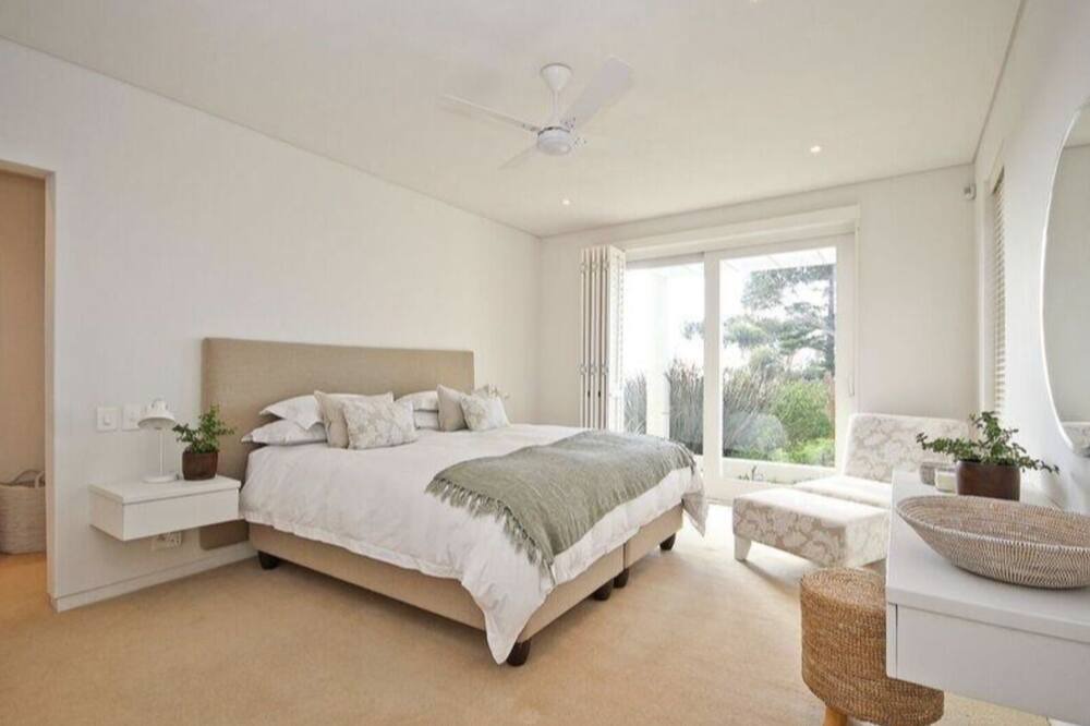 Photo of Bedroom in Steenberg Estate