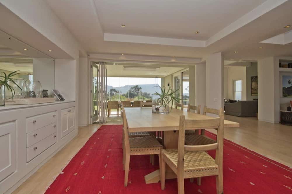 Photo of Kitchen in Steenberg Estate
