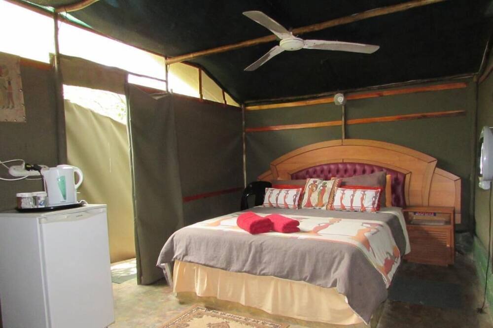 Photo of Bedroom in Thorny Bush Game Reserve