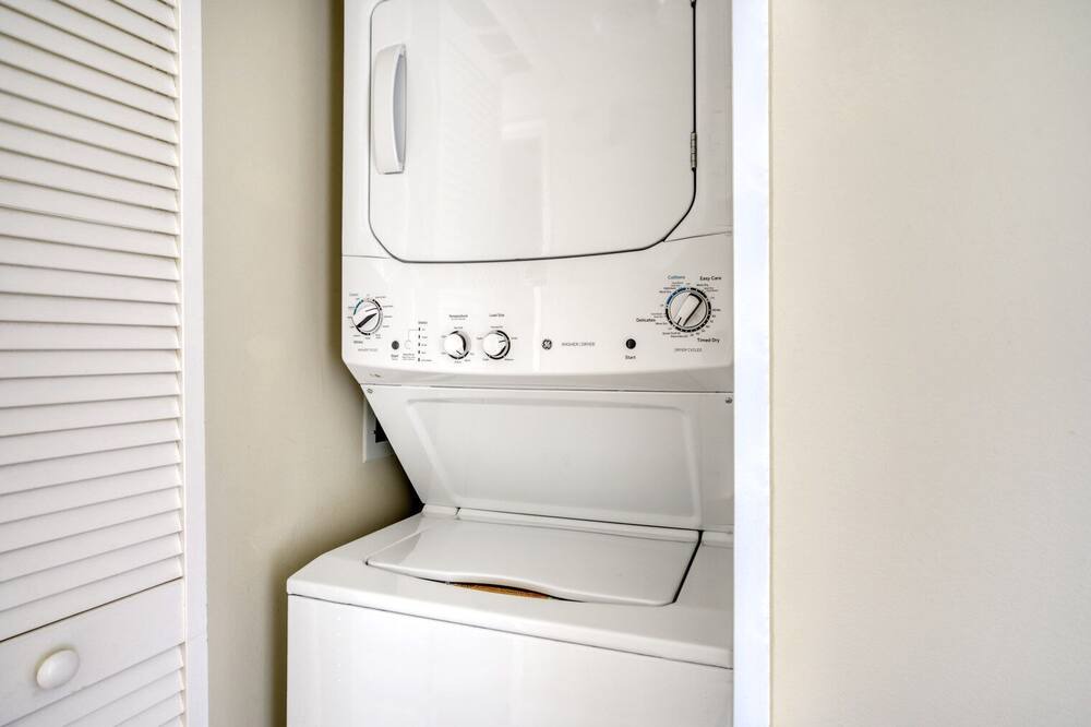Photo of Bedroom in Central San Mateo