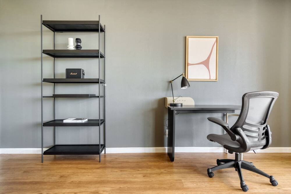 Photo of Bedroom in Central San Mateo