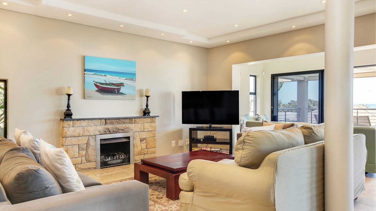 Photo of Livingroom in Bantry Bay