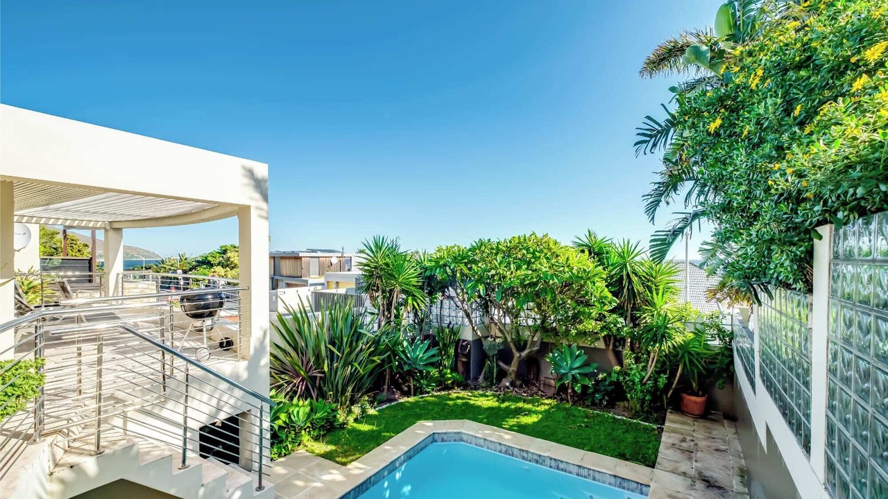 Photo of Outdoor in Bantry Bay