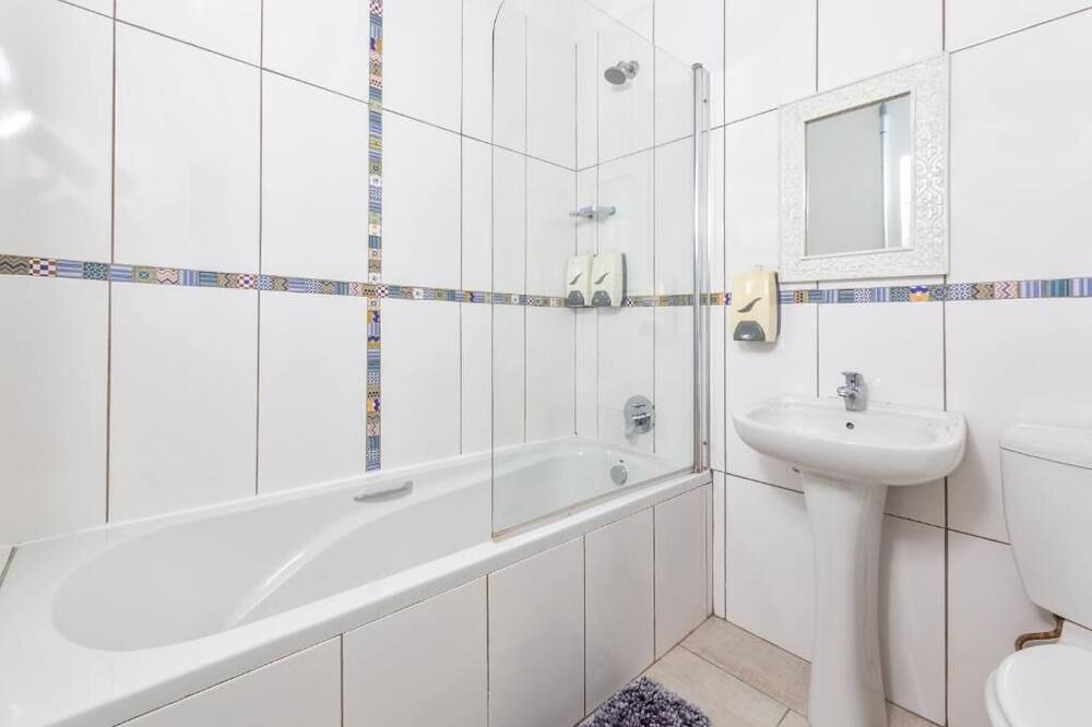 Photo of Bathroom in Knysna Central