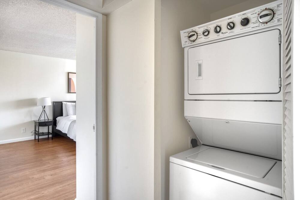 Photo of Bedroom in Central San Mateo