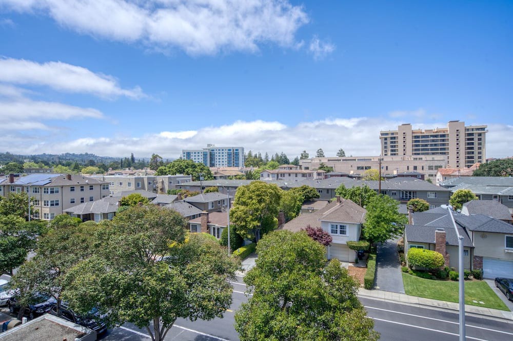 Photo of Others in Central San Mateo