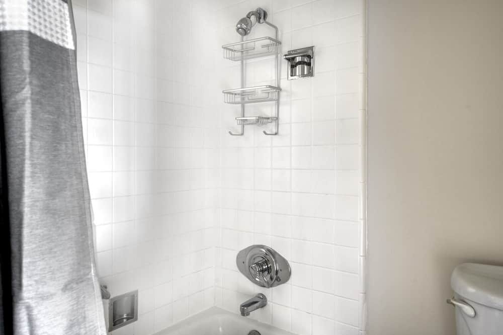 Photo of Bathroom in Central San Mateo