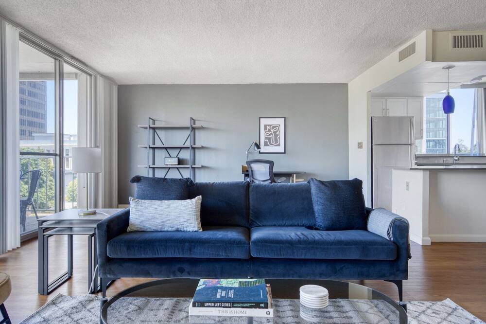 Photo of Livingroom in Central San Mateo