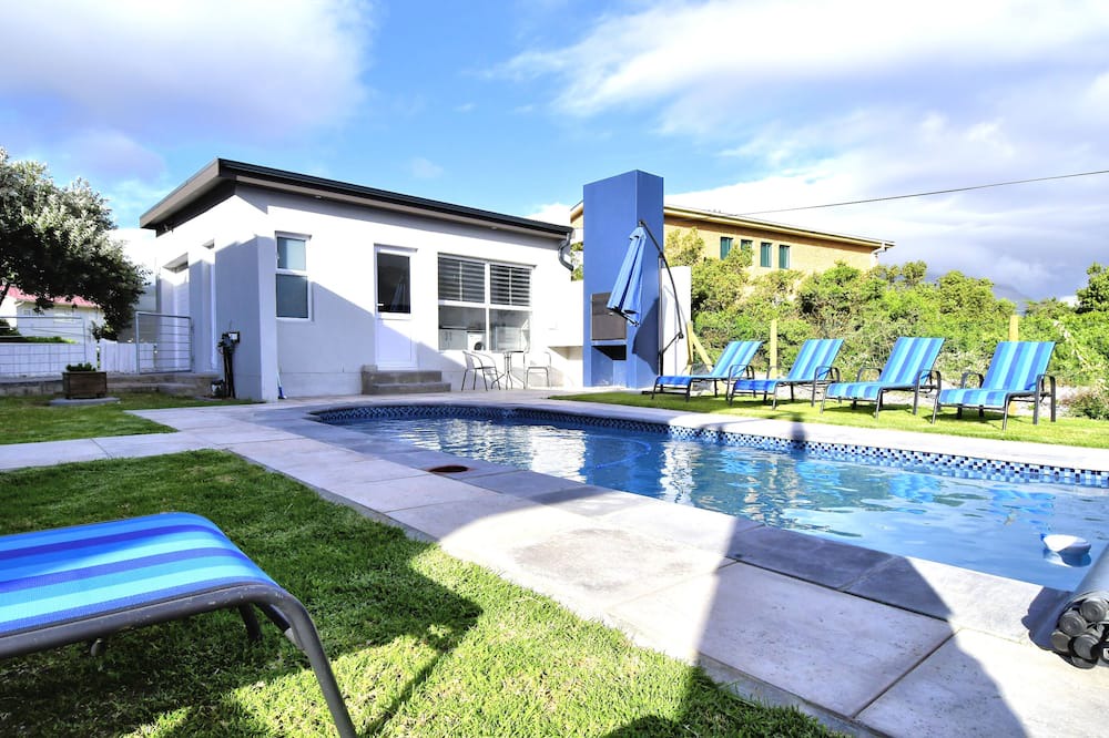 Photo of Outdoor in Pringle Bay