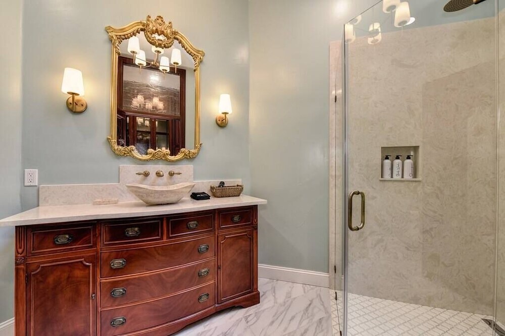 Photo of Bathroom in Acampo