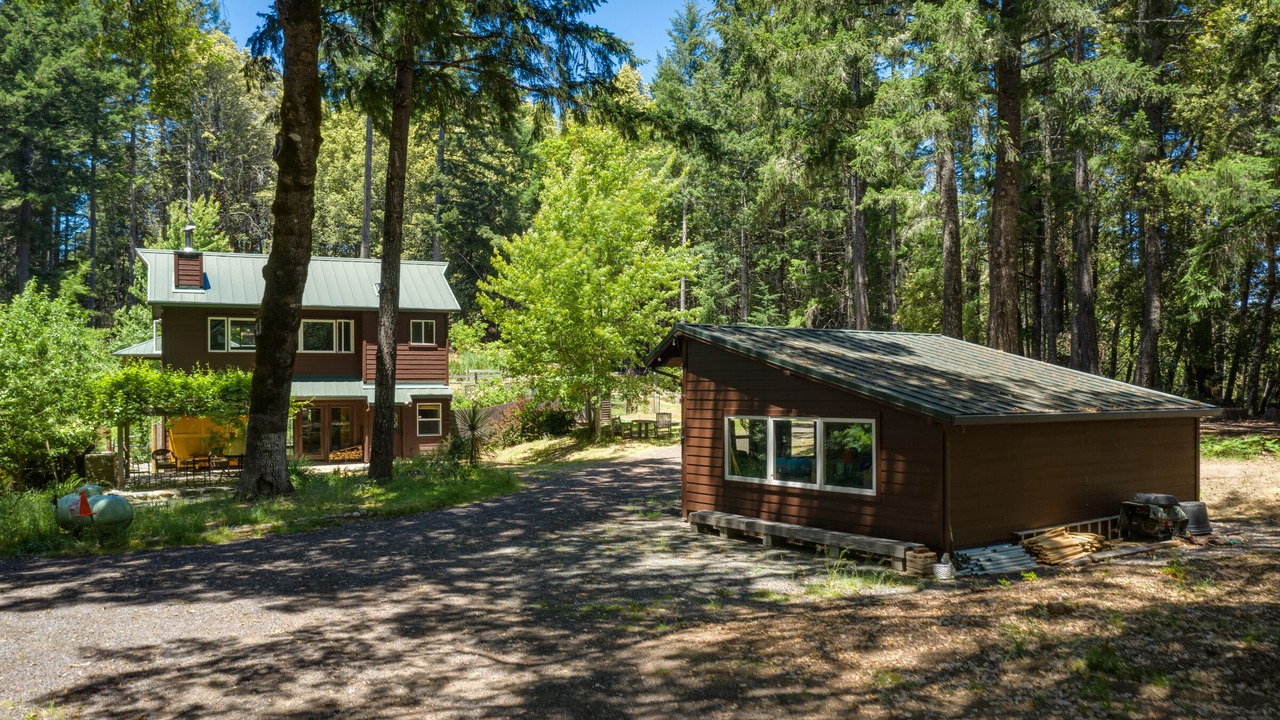 Photo of Outdoor in Willits