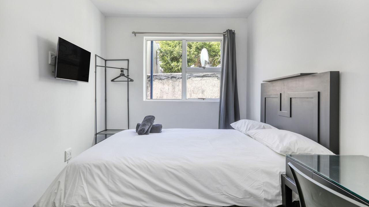 Photo of Bedroom in Sea Point