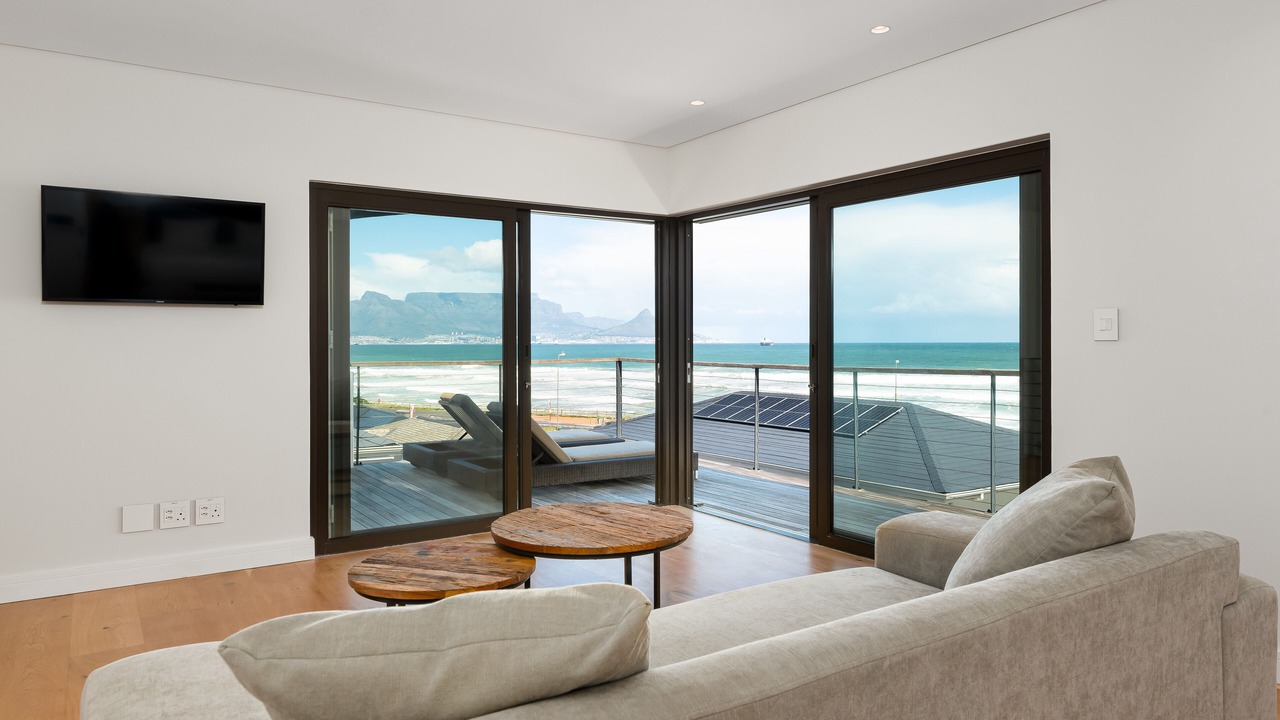 Photo of Others in Bloubergstrand
