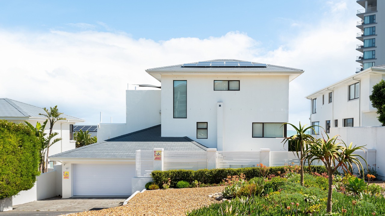 Photo of Outdoor in Bloubergstrand