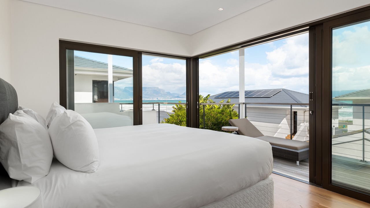 Photo of Bedroom in Bloubergstrand