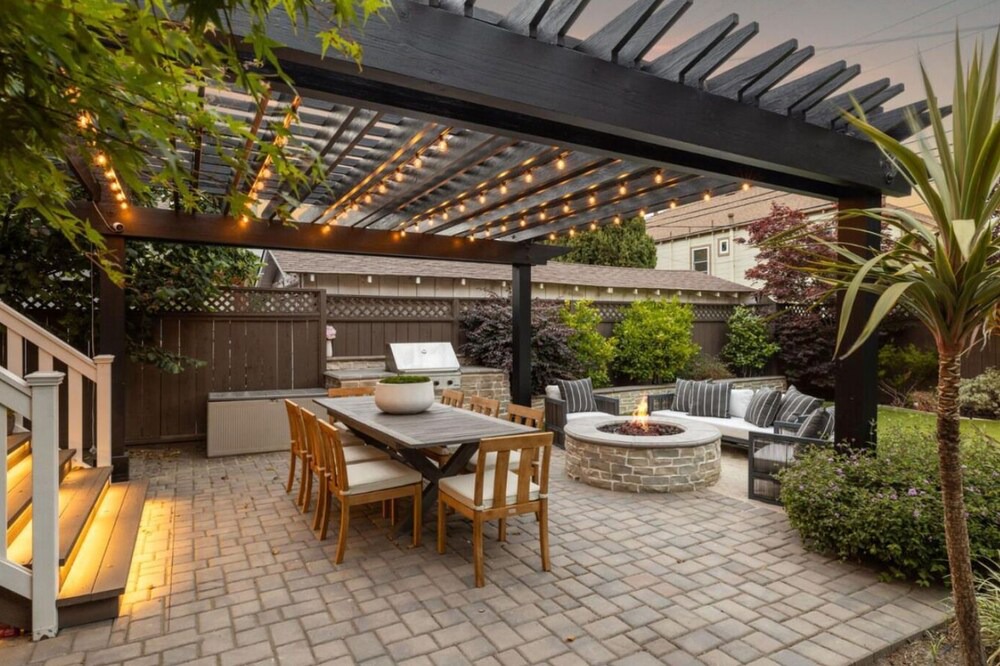 Photo of Livingroom in Burlingame Terrace