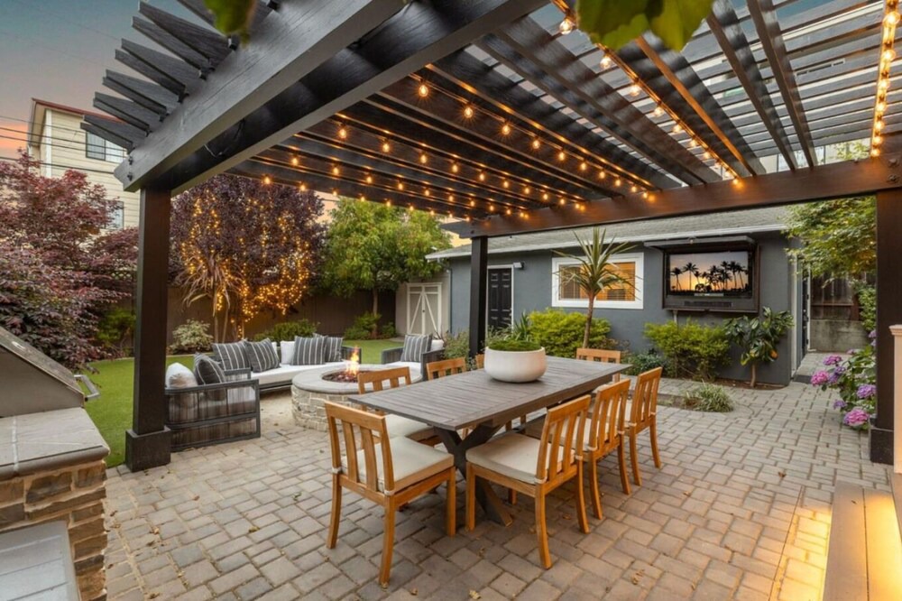 Photo of Livingroom in Burlingame Terrace