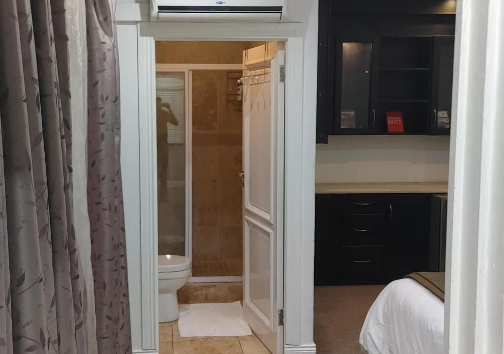 Photo of Bathroom in Groenkloof