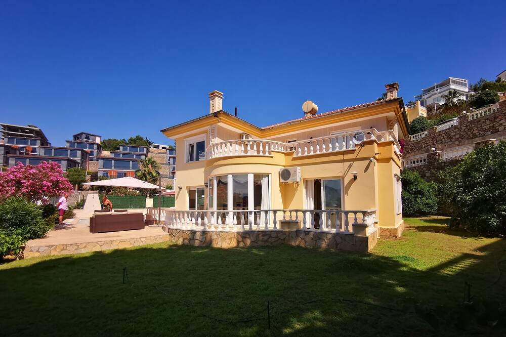 Photo of Outdoor in Seki