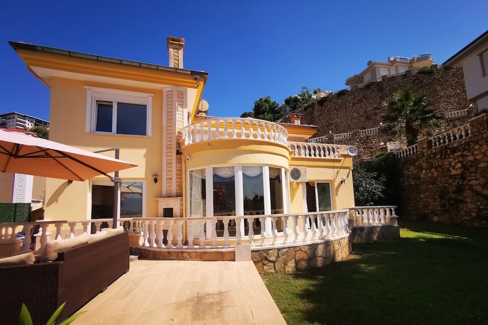 Photo of Patio Balcony in Seki