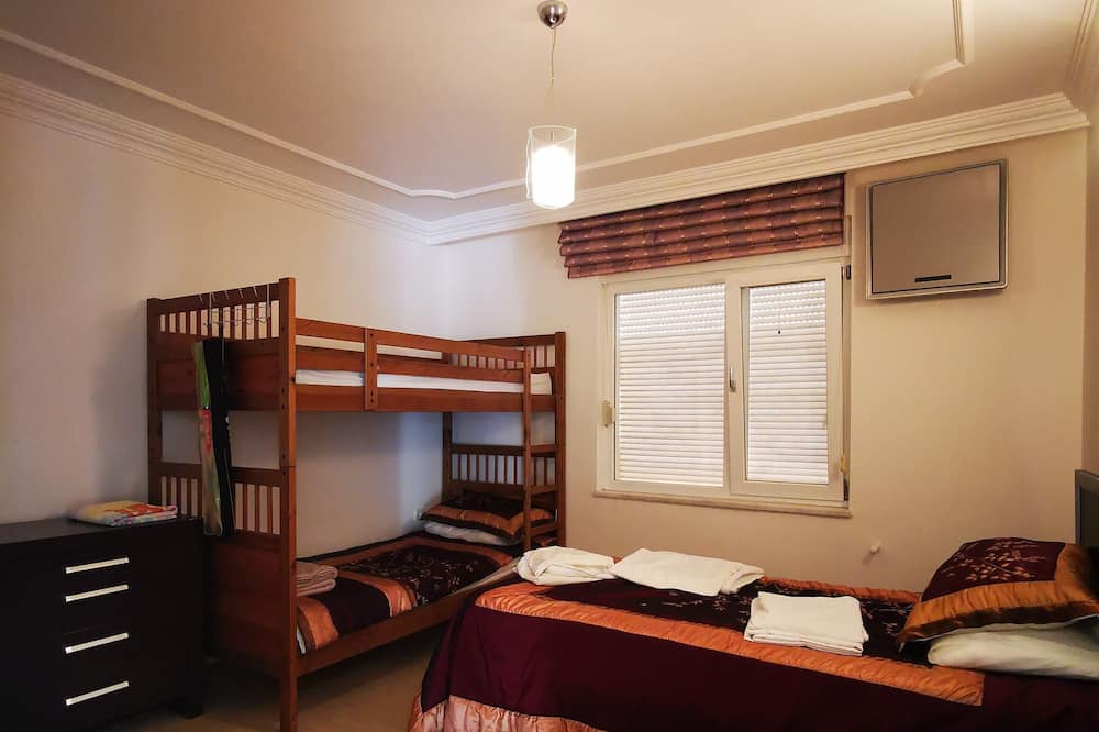 Photo of Bedroom in Seki