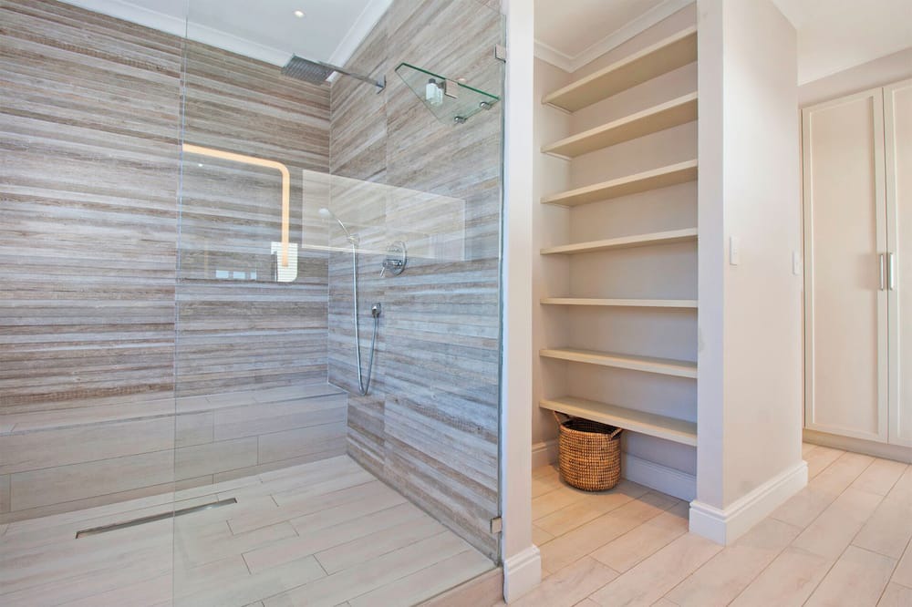Photo of Bathroom in Kommetjie