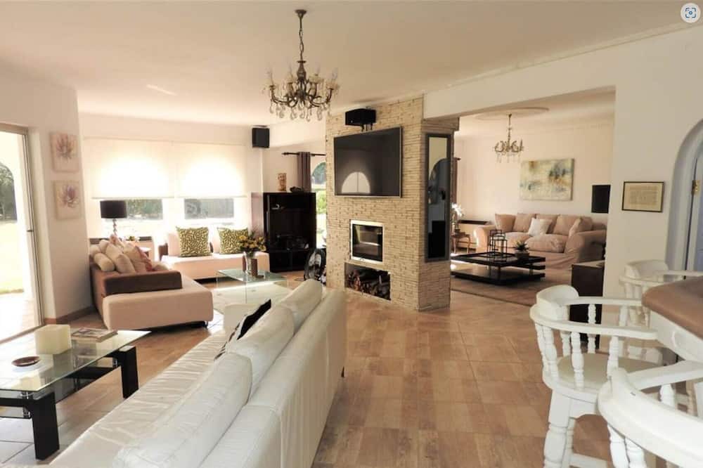 Photo of Livingroom in Vaal Marina