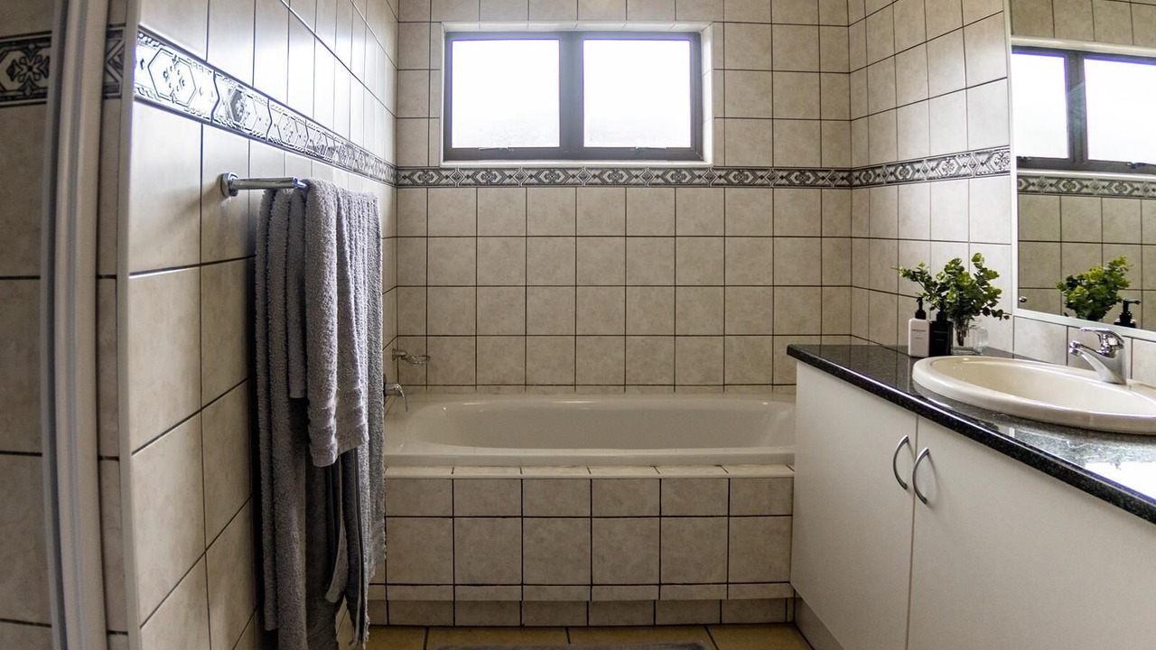 Photo of Bathroom in Umdoni