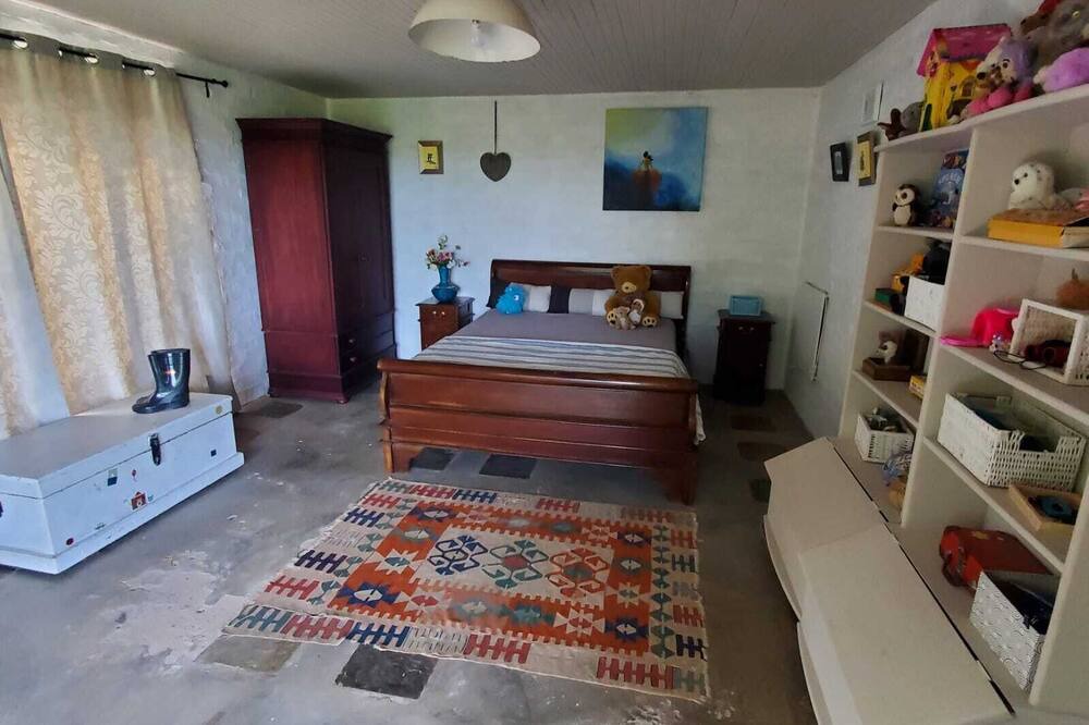 Photo of Bedroom in Oyster Bay