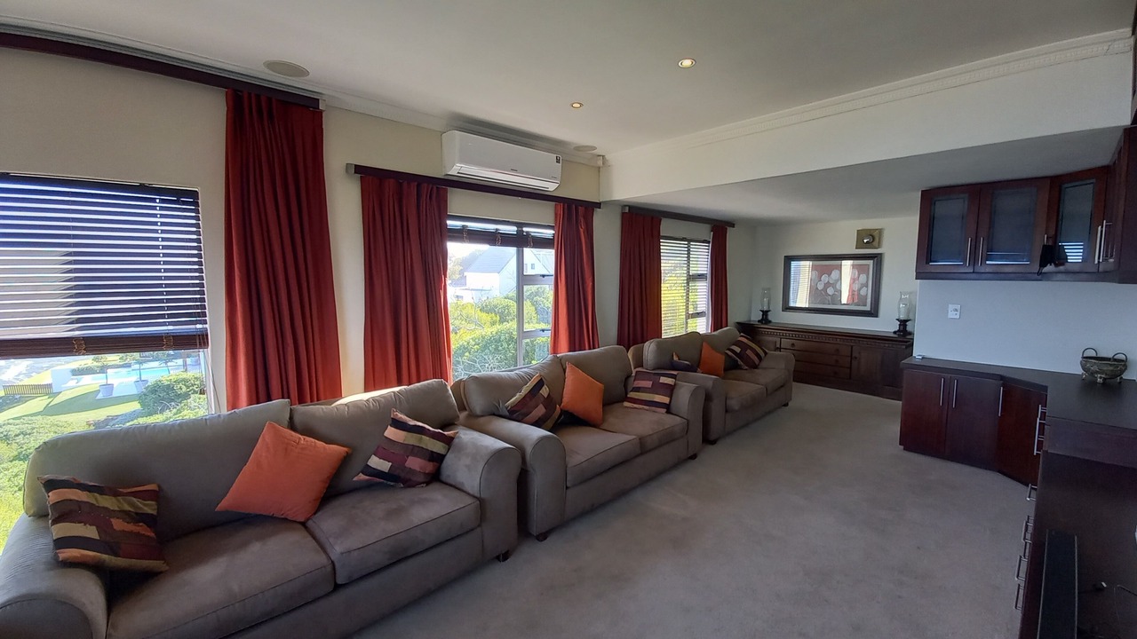 Photo of Livingroom in Brenton-on-Sea