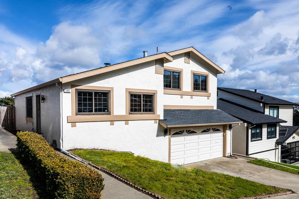 Photo of Outdoor in Serramonte