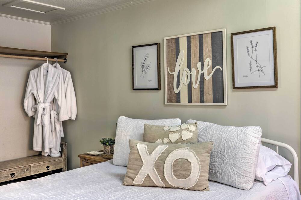 Photo of Bedroom in Lodi