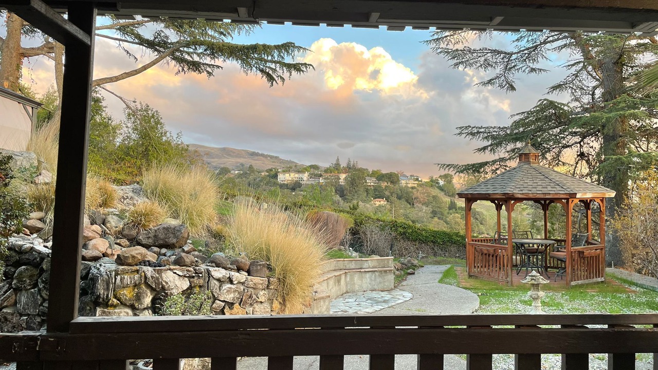 Photo of Outdoor in Noble
