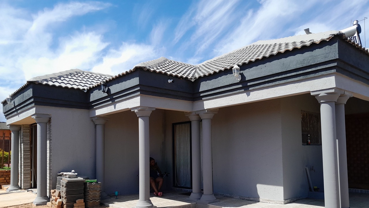 Photo of Buildings in Mabopane