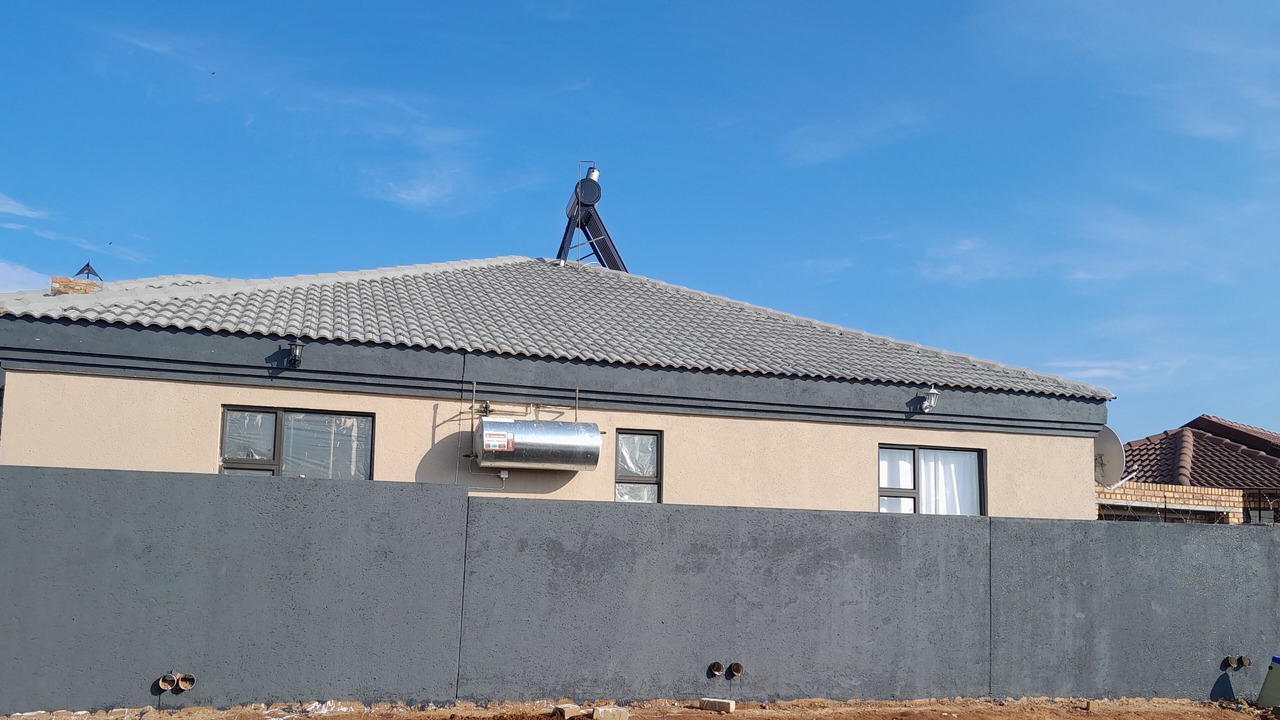 Photo of Buildings in Mabopane
