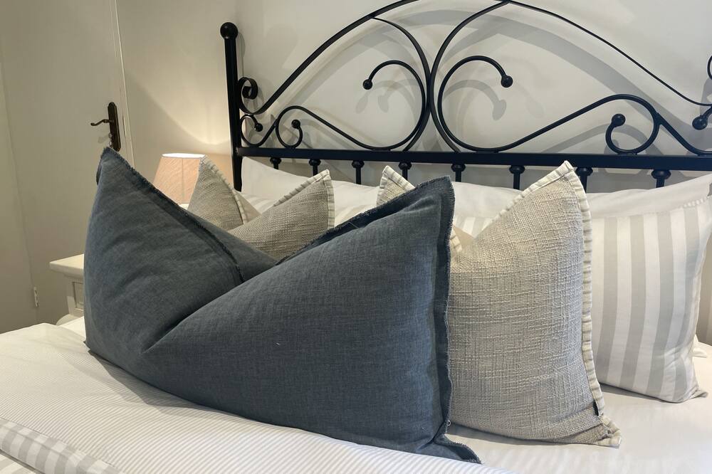 Photo of Bedroom in Riebeek Kasteel