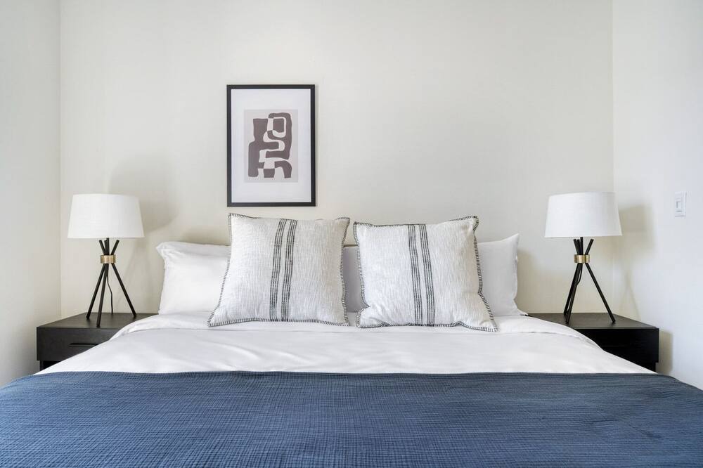 Photo of Bedroom in Central San Mateo