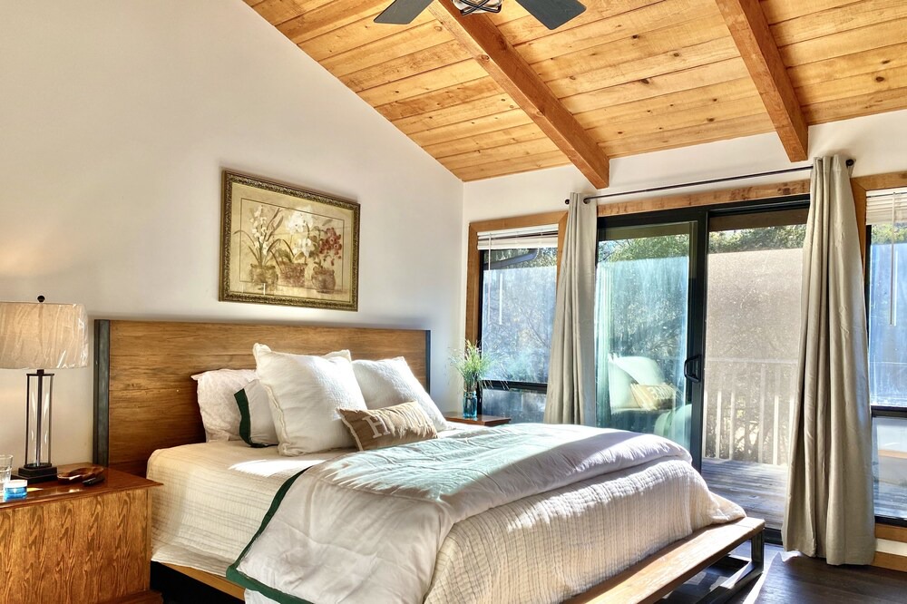 Photo of Bedroom in Carmel Valley