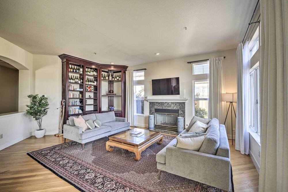 Photo of Livingroom in Sugarloaf