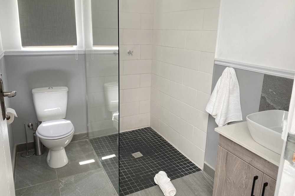 Photo of Bathroom in Heldervue