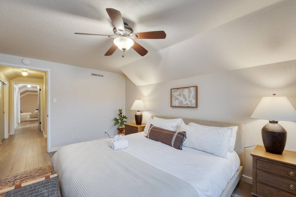Photo of Bedroom in Bennett Valley