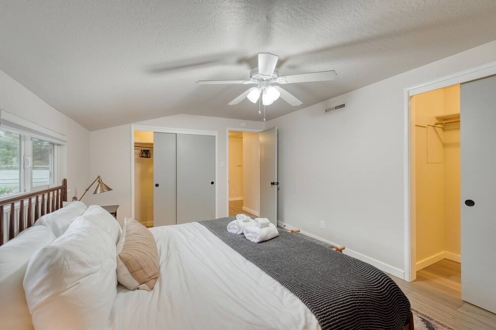 Photo of Bedroom in Bennett Valley