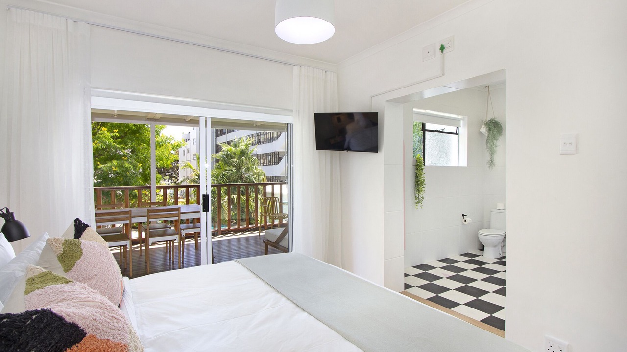Photo of Bedroom in Three Anchor Bay