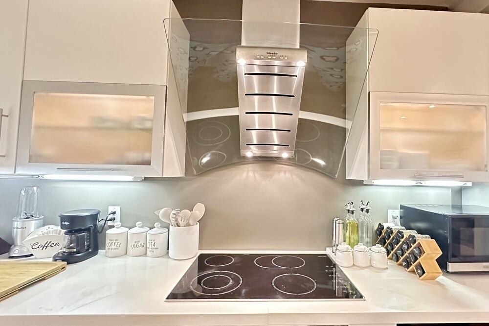 Photo of Kitchen in Lower Pacific Heights