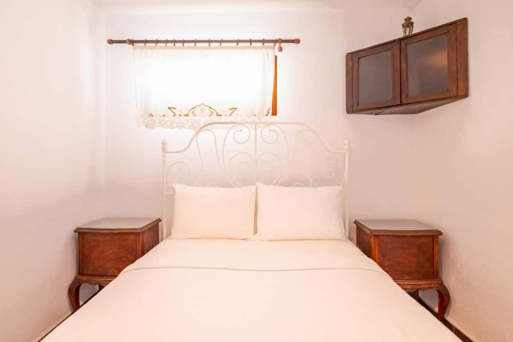 Photo of Bedroom in Golturkbuku